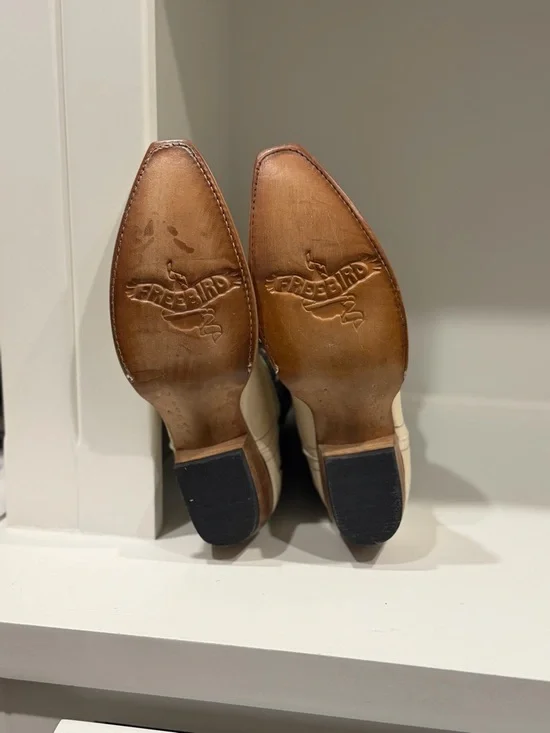 Freebird STARZZ Two-Tone Star Embossed Cowboy Boots - Black and Cream - Picture 6 of 7